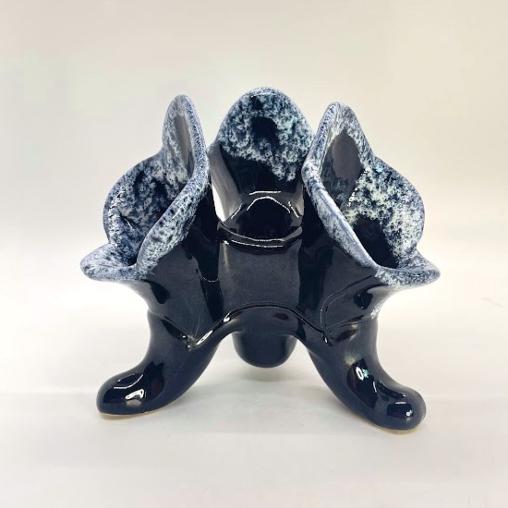 Van Briggle Pottery 3 Footed Tulip Cornucopia Black Blue Drip Candle Bud Vase